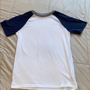 Old Navy t-shirt size 14/16